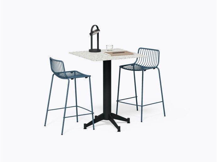 Table bistro Norman 28" x 28" X 36"(h) en Corian Peppered Terrazzo